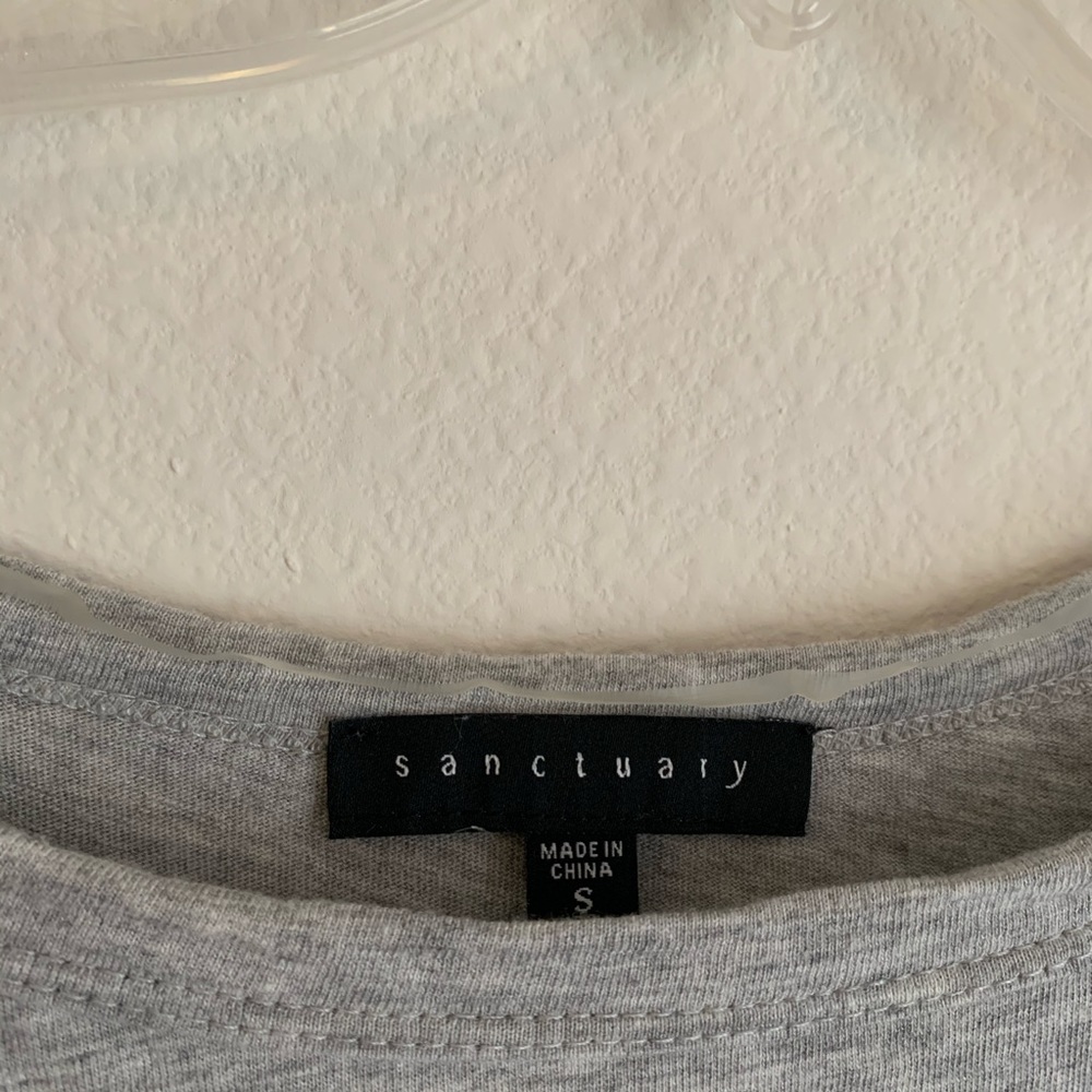 💕Gray Cold Shoulder Top - Picture 3 of 6